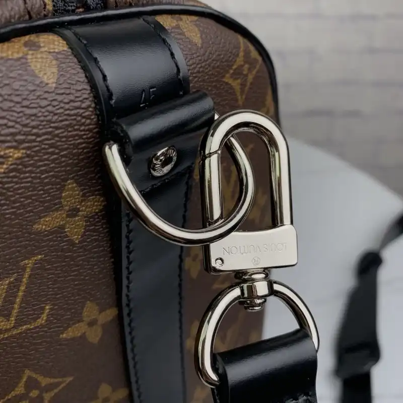 LV Bags 1911B570010