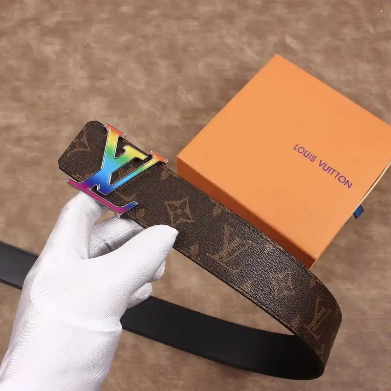 LV s Belte 19XIA0024