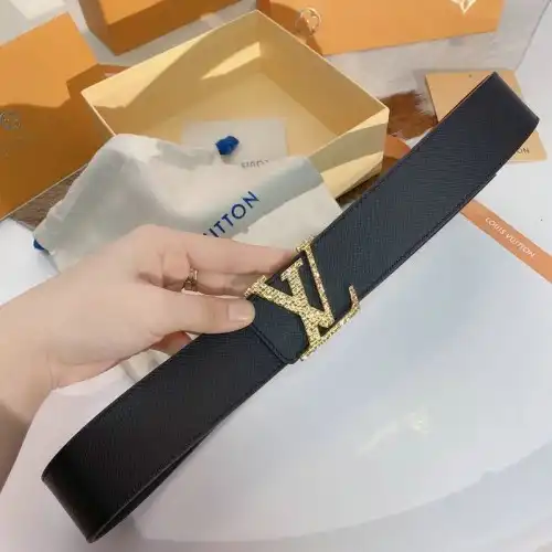 LV s Belt 2009XF0038