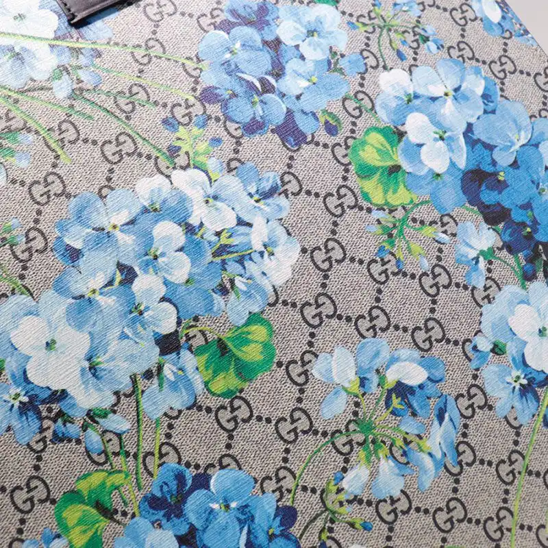 G*u*i tote bags 19gm0004