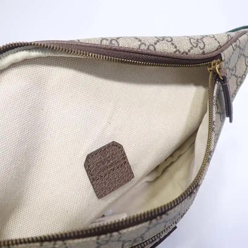 G*u*i belt bags 19gm0026
