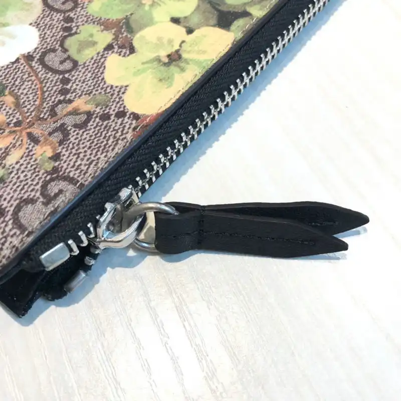 G*u*i bags 20guc0227