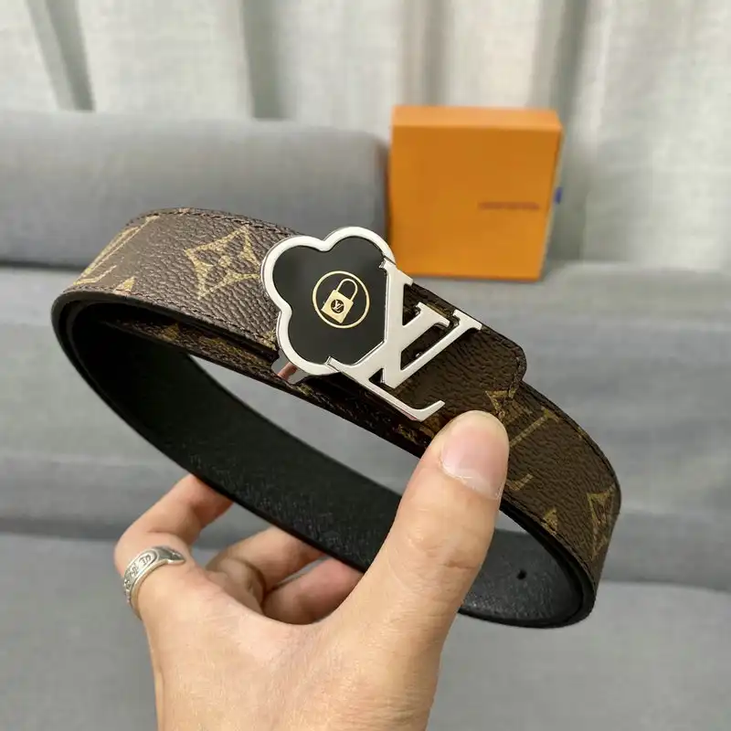 LV Belts 2101SH0114
