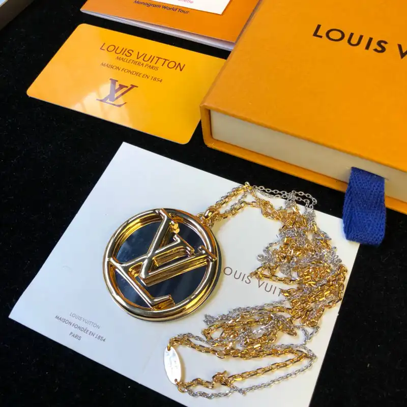 ORNAMENTS Ornament 2108WH0068