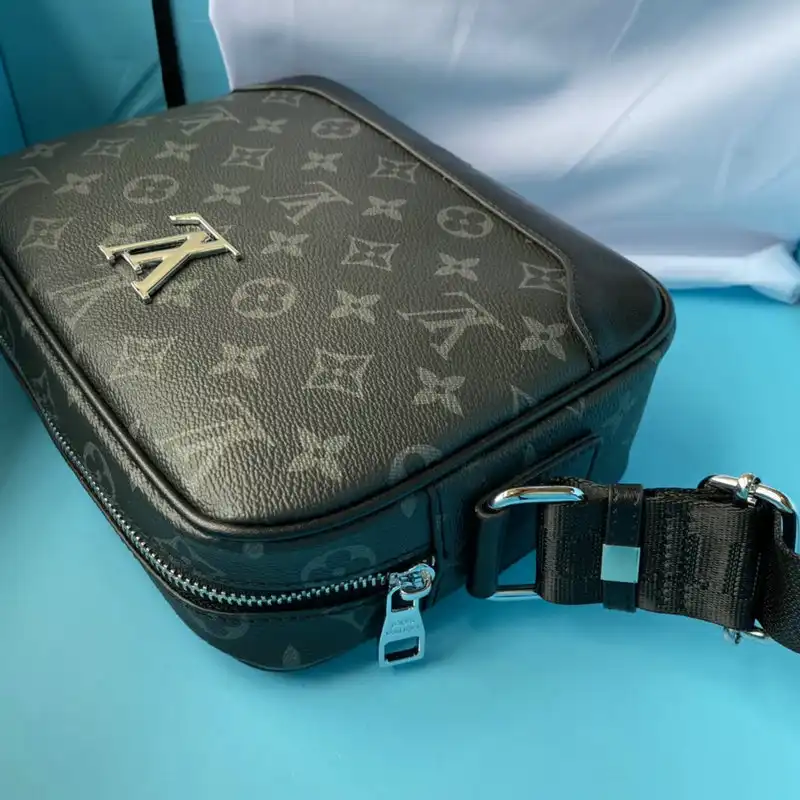 LV s Bags 2110YZ0030