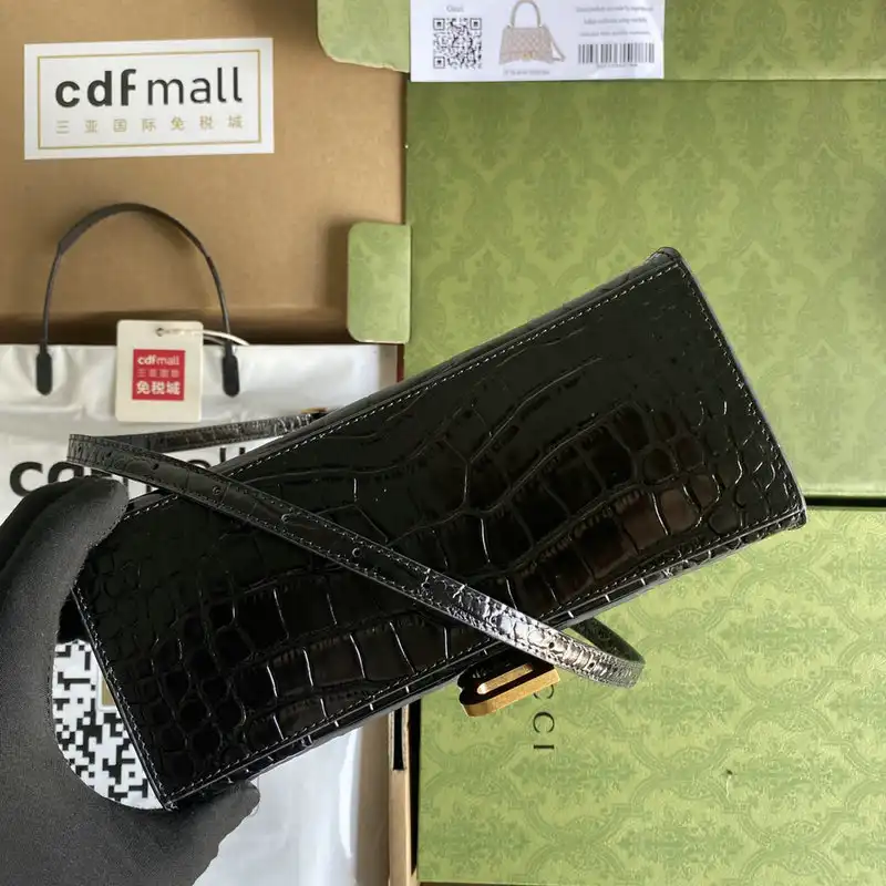 G*u*i bag 2112ya0068