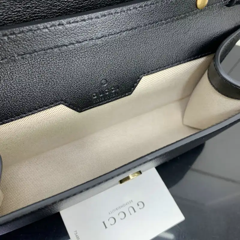 G*u*i bag 2201ya0036