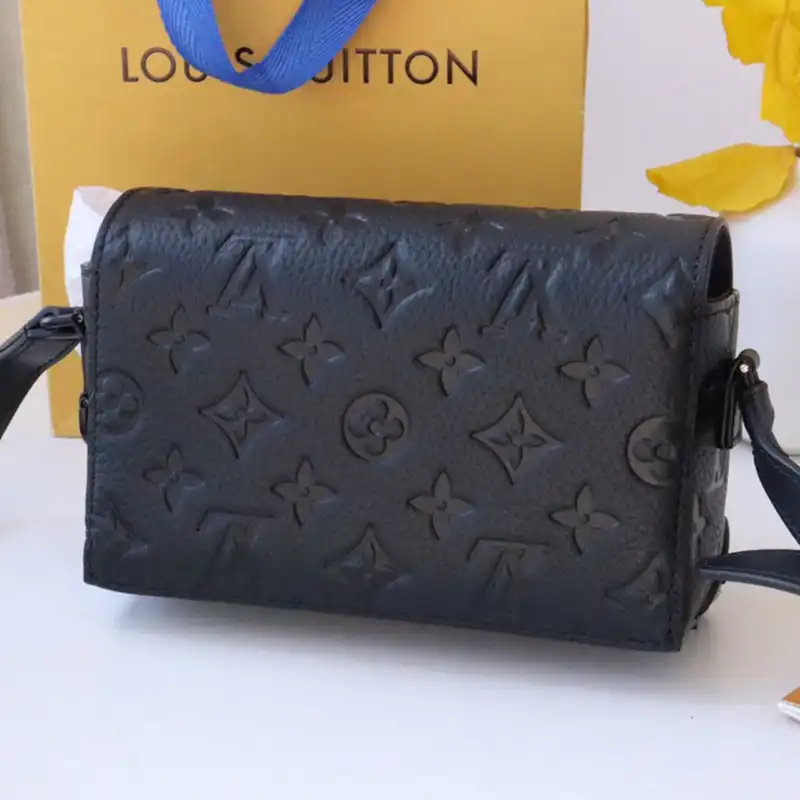 LV Bag 2210DJ0007