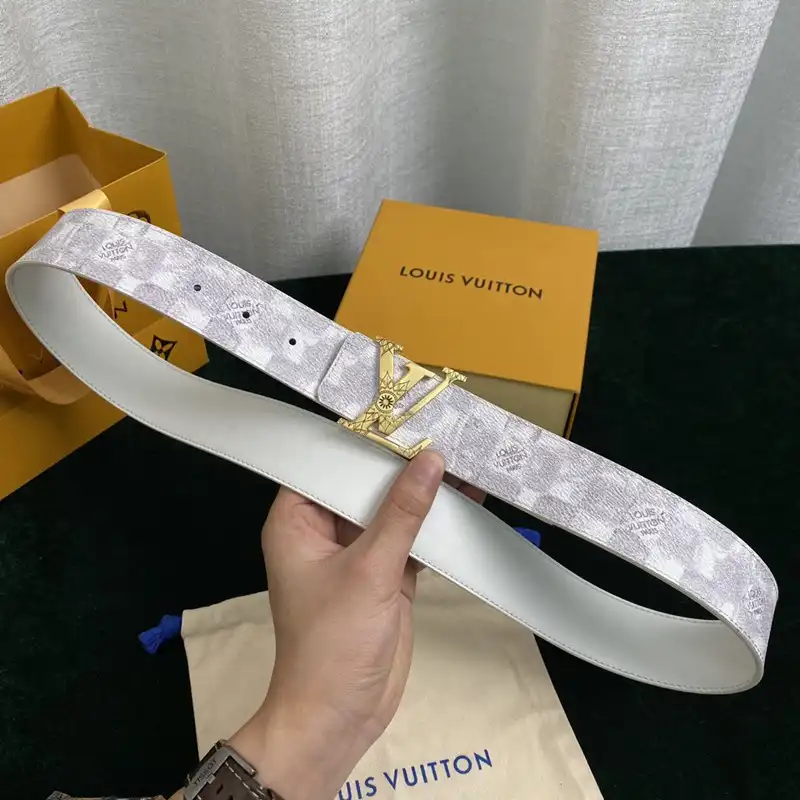 LV Belts 2210XA0052