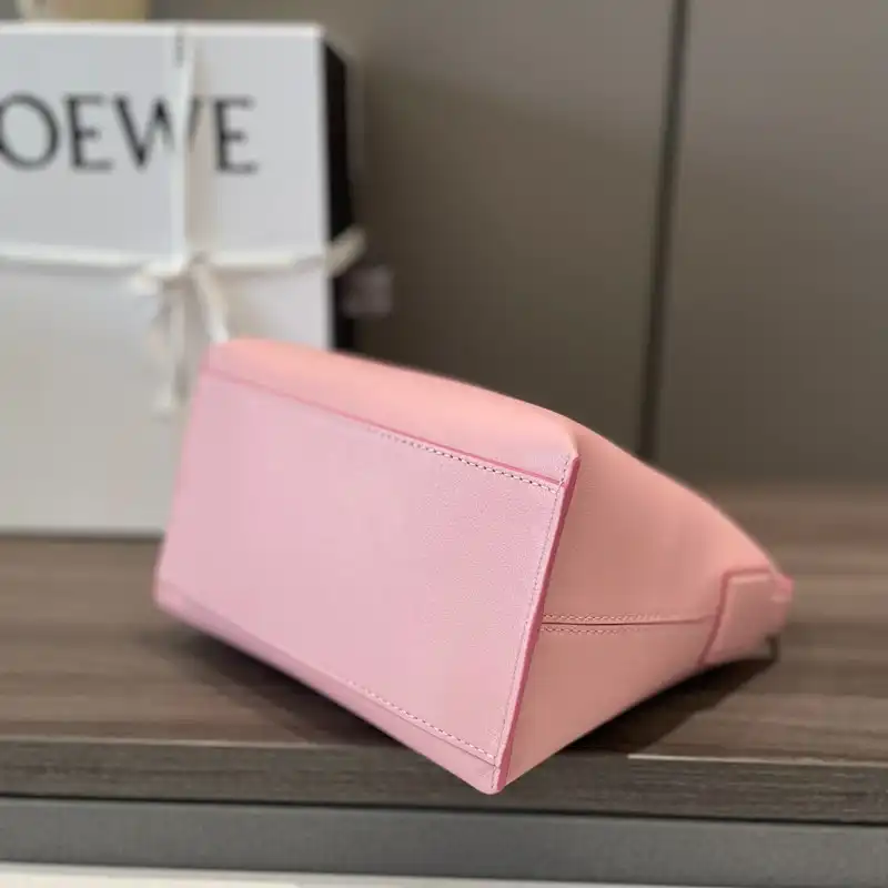 Loewe Bag 2210YA0044