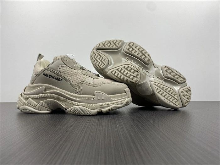 Breathable BLCG Triple S Beige 524039 W2FW1 4421