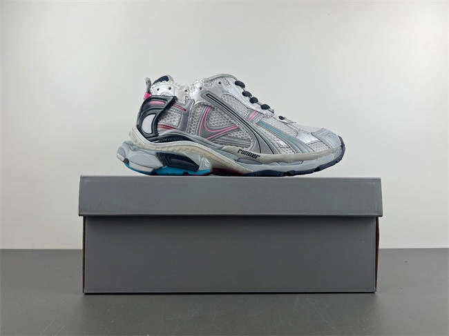 Reliable Balenciaga  772774-W3RNY- 4302