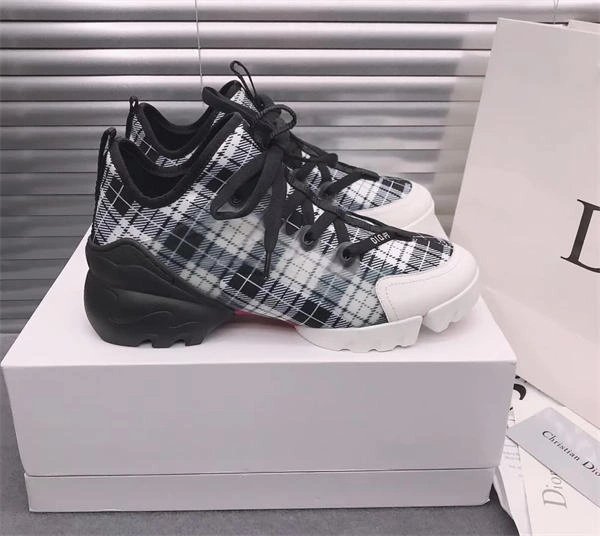 UrbanChic Dr Sneaker 1468