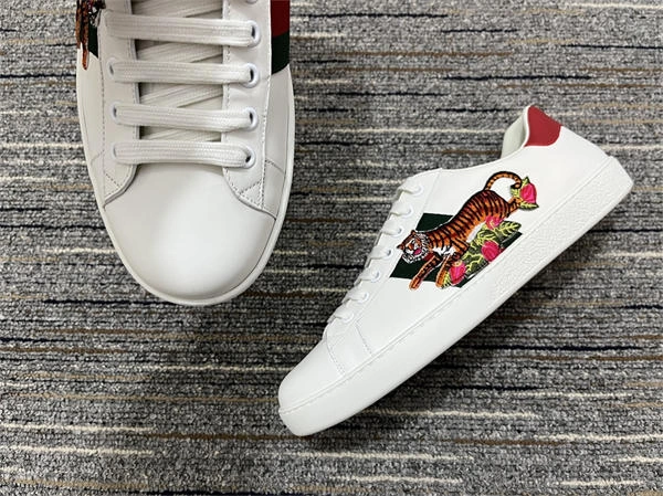 G*u*i ace sneaker techfriendly 126