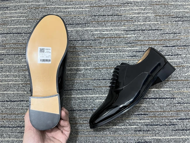 G*u*i loafer freshlook 343