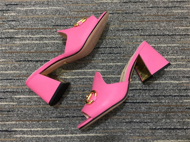 G*u*i side women eyecatching 490