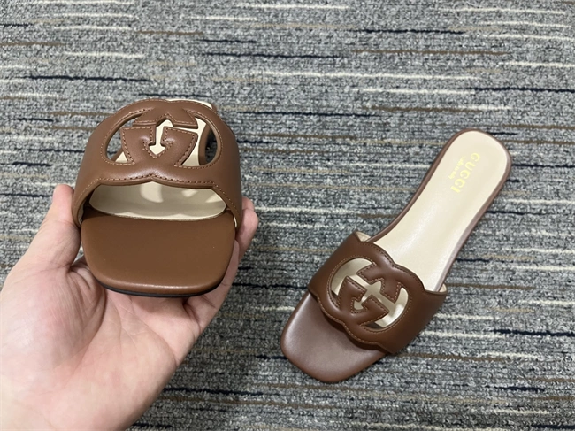 odorresistant G*u*i slide 389