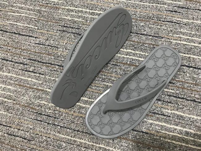 casual G*u*i slide 427