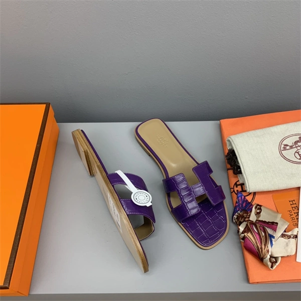 H Slipper Refined 2328