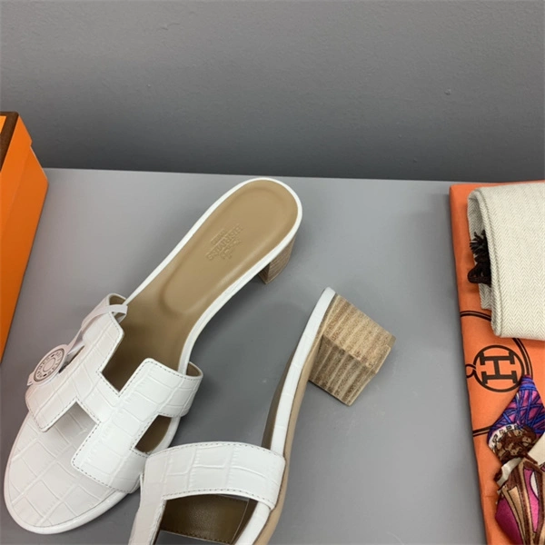 H Slipper Unisex 2365