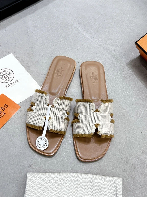 Premium H Slipper 2373