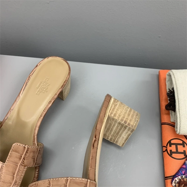 Timeless H Slipper 2385