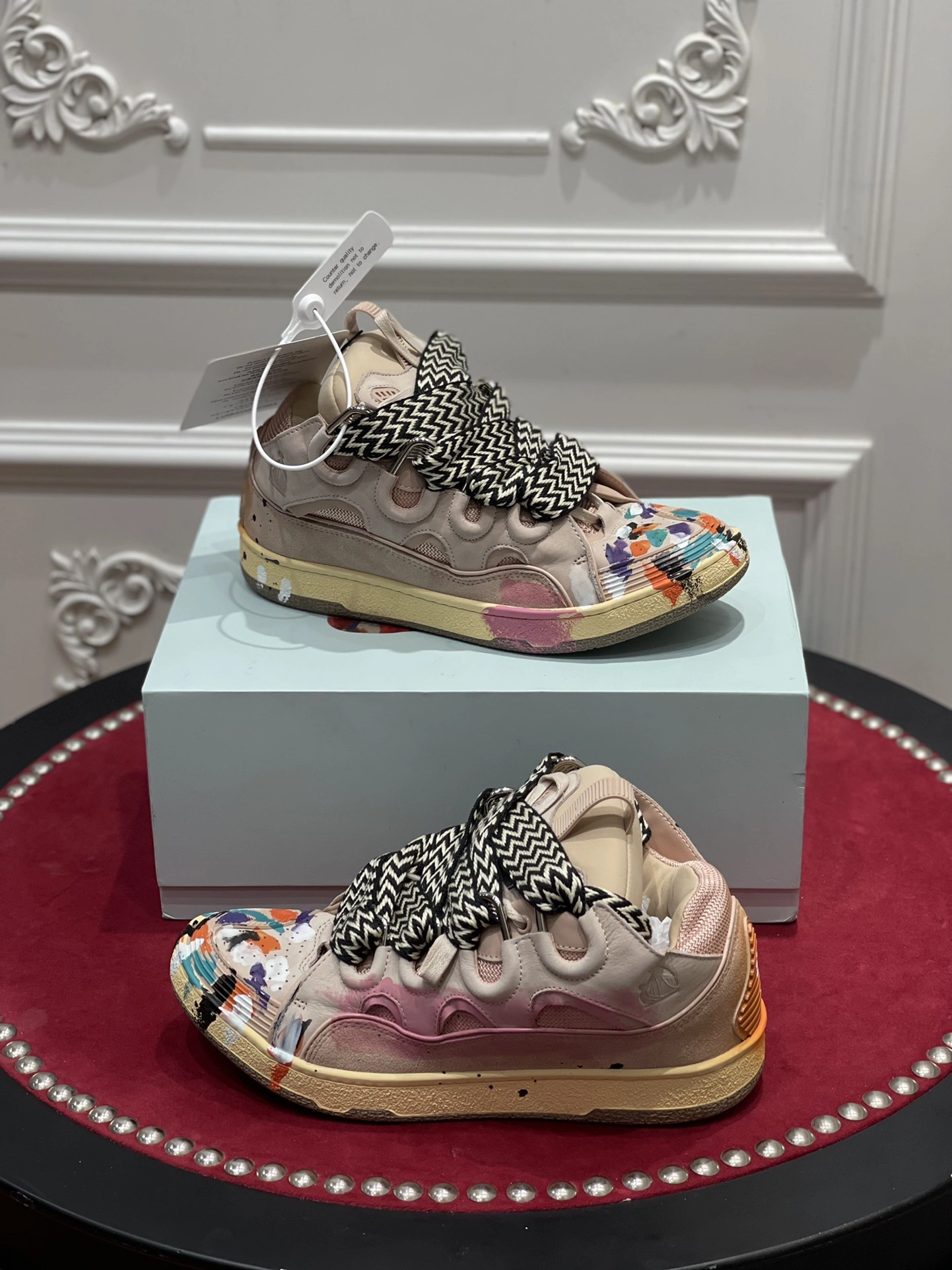 Classic Lanvon Curb Sneaker 994