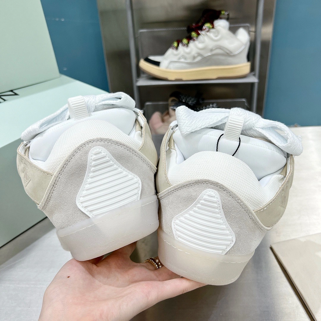 Comfortable Lanvon Leather Curb 859