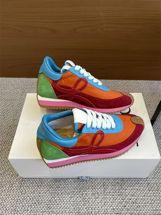 Compact Loewe Sneaker 2464