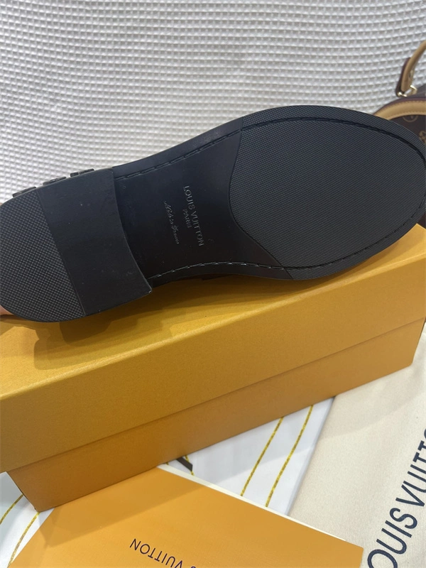 Trendsetting Lv Loafer 1929