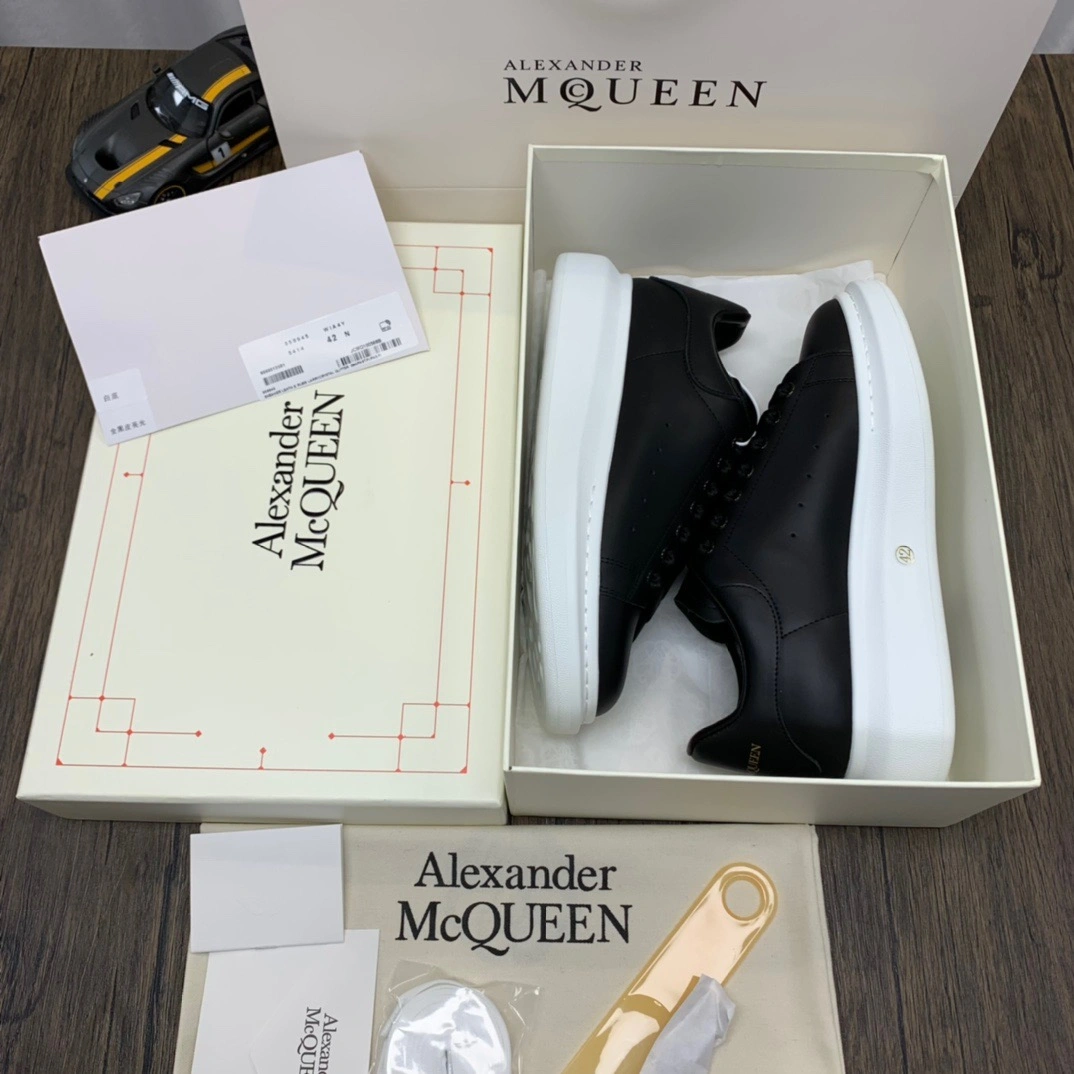 McQuen Black White Sole 553680WHGP FreshLook 2488