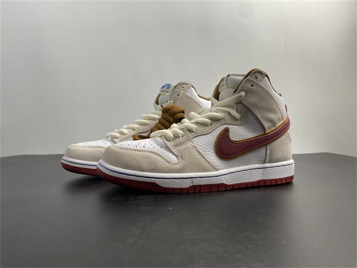 RelaxedFit Nike SB Dunk High Sail  Crimson CV9499- 4860