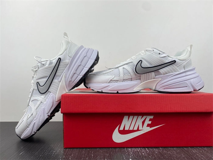 SoftTouch Nike V2K Run Summit White Metallic Silver FD0736- 5295