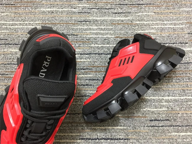 Prada Cloudbust Sneaker Versatile 3257