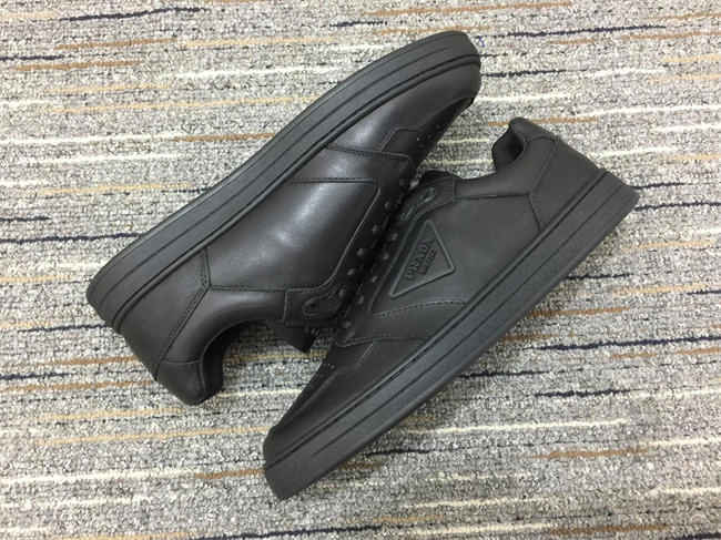 Prada Sneaker RelaxedFit 3375