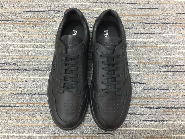 Prada Sneaker RelaxedFit 3375