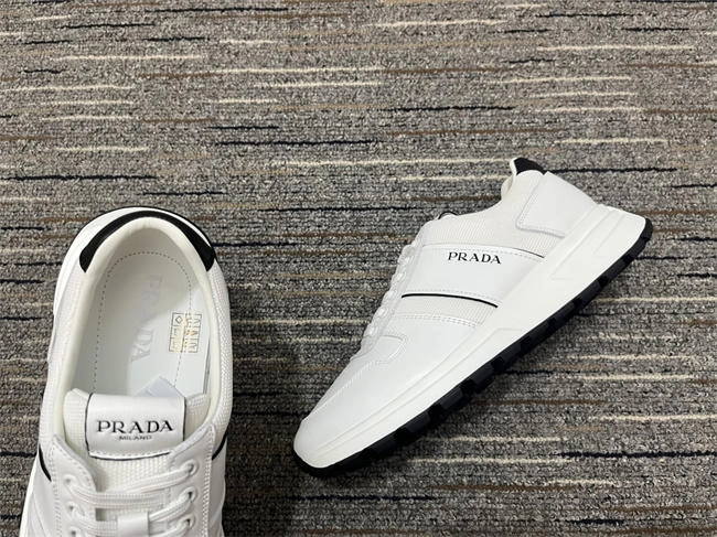 Stretchable Prada Sneaker 3362